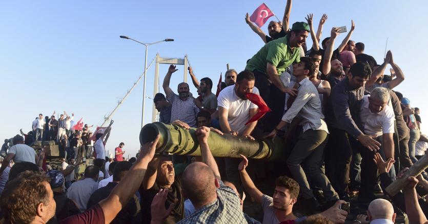 Golpe in Turchia e strategia del Soft Power - TeleRadioPiù