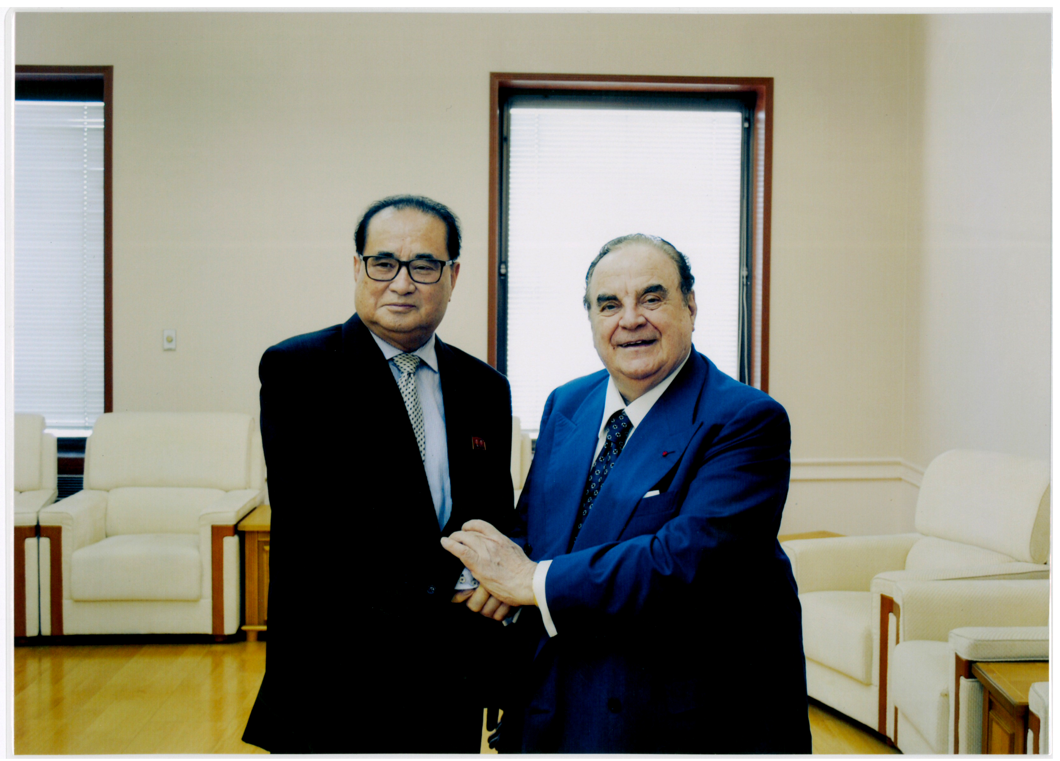 Le trasformazioni del sistema militare e politico nordcoreano – INTERVISTA A GIANCARLO ELIA VALORI