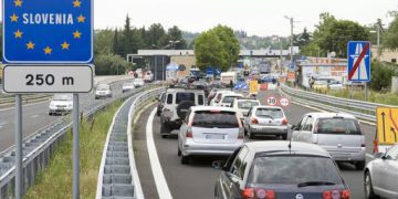 Tra Italia e Slovenia, meno vincoli per le merci