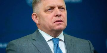 LA FOGLIA DI… FICO – Electomagazine 16.05.2024