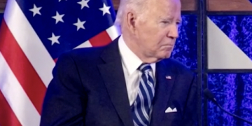 BIDEN AVVERTE ISRAELE