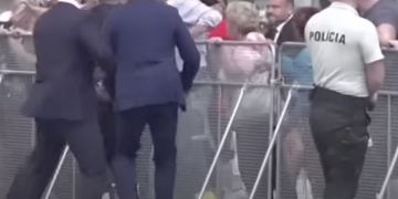 ATTENTATO A ROBERT FICO