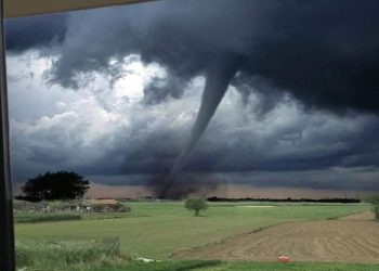 Sta arrivando la bufera – Electomagazine 04.06.2025