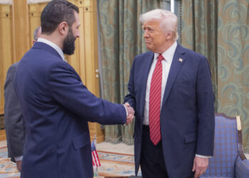 Quel gentiluomo di al-Jolani – Electomagazine 11.11.2025