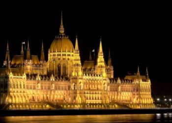 Szent Korona! – Electomagazine 21.04.2026