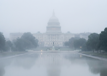 Oltre la nebbia – Electomagazine 07.04.2026