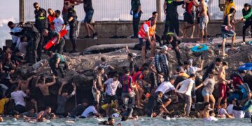 Ceuta…e poi? – Electomagazine 01.08.2026